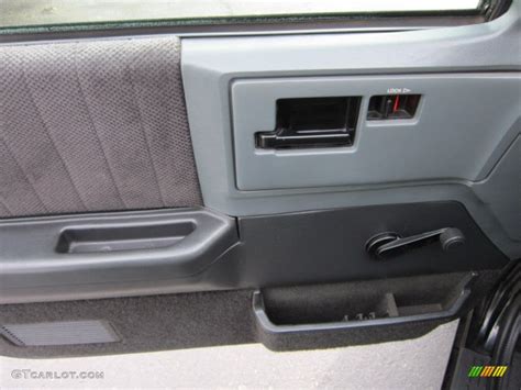 s10 interior door panels